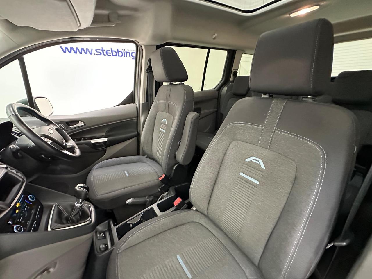 Ford Grand Tourneo Connect CN22PDZ