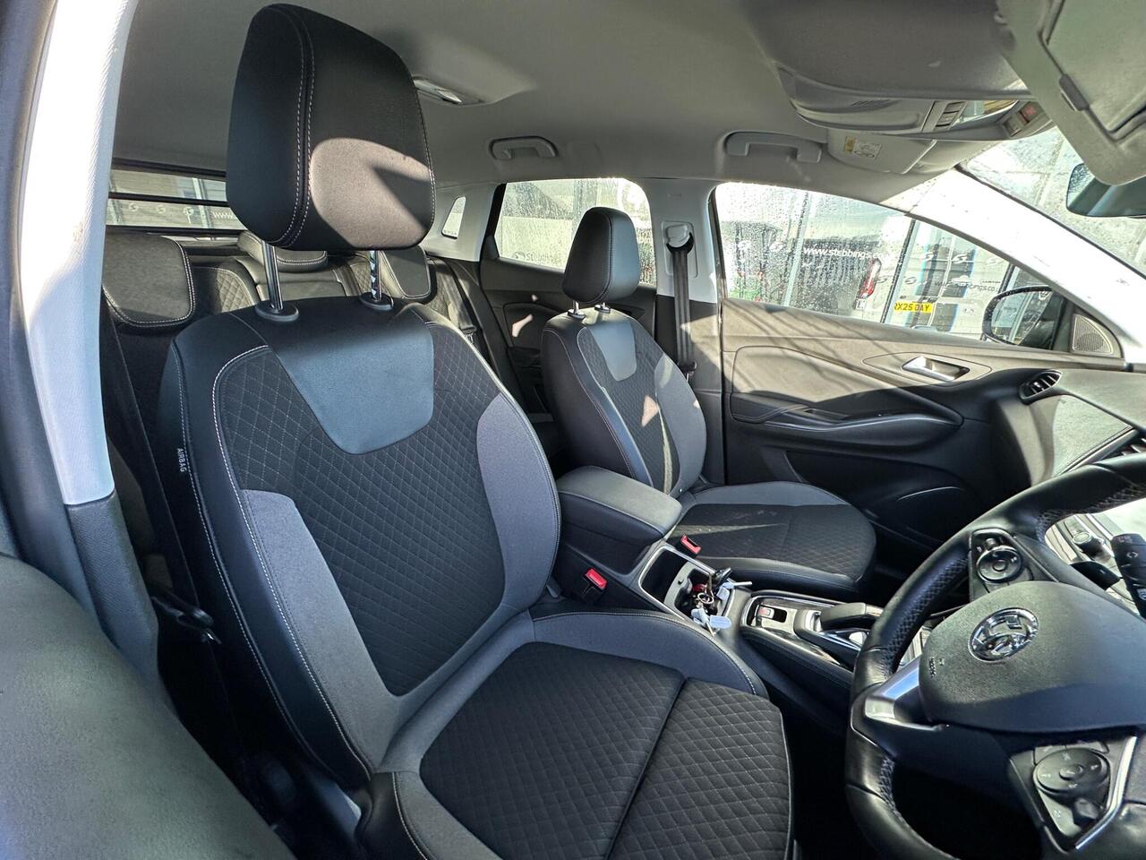 Vauxhall Grandland X VU20YHB