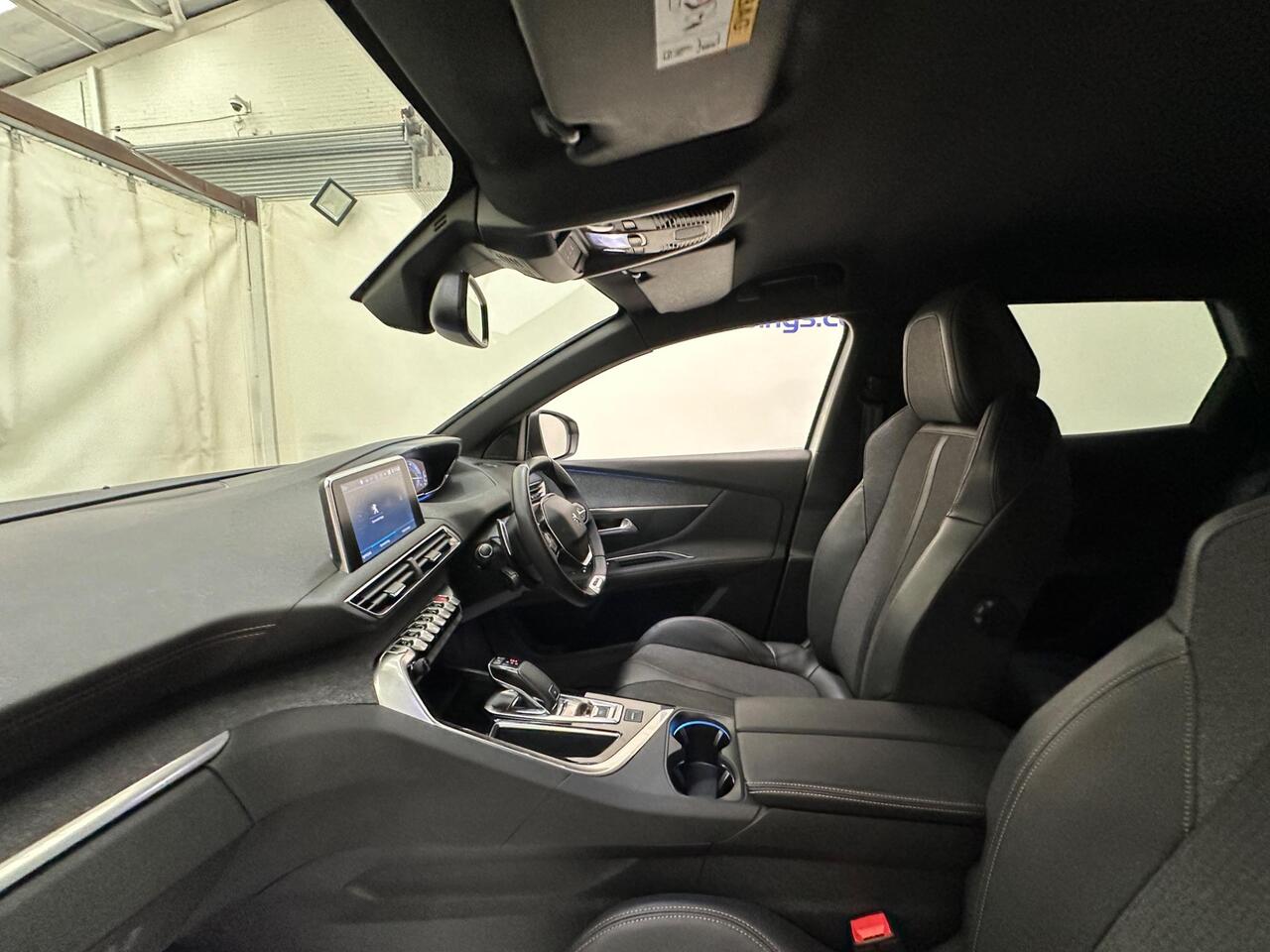 Peugeot 3008 KP69UZV