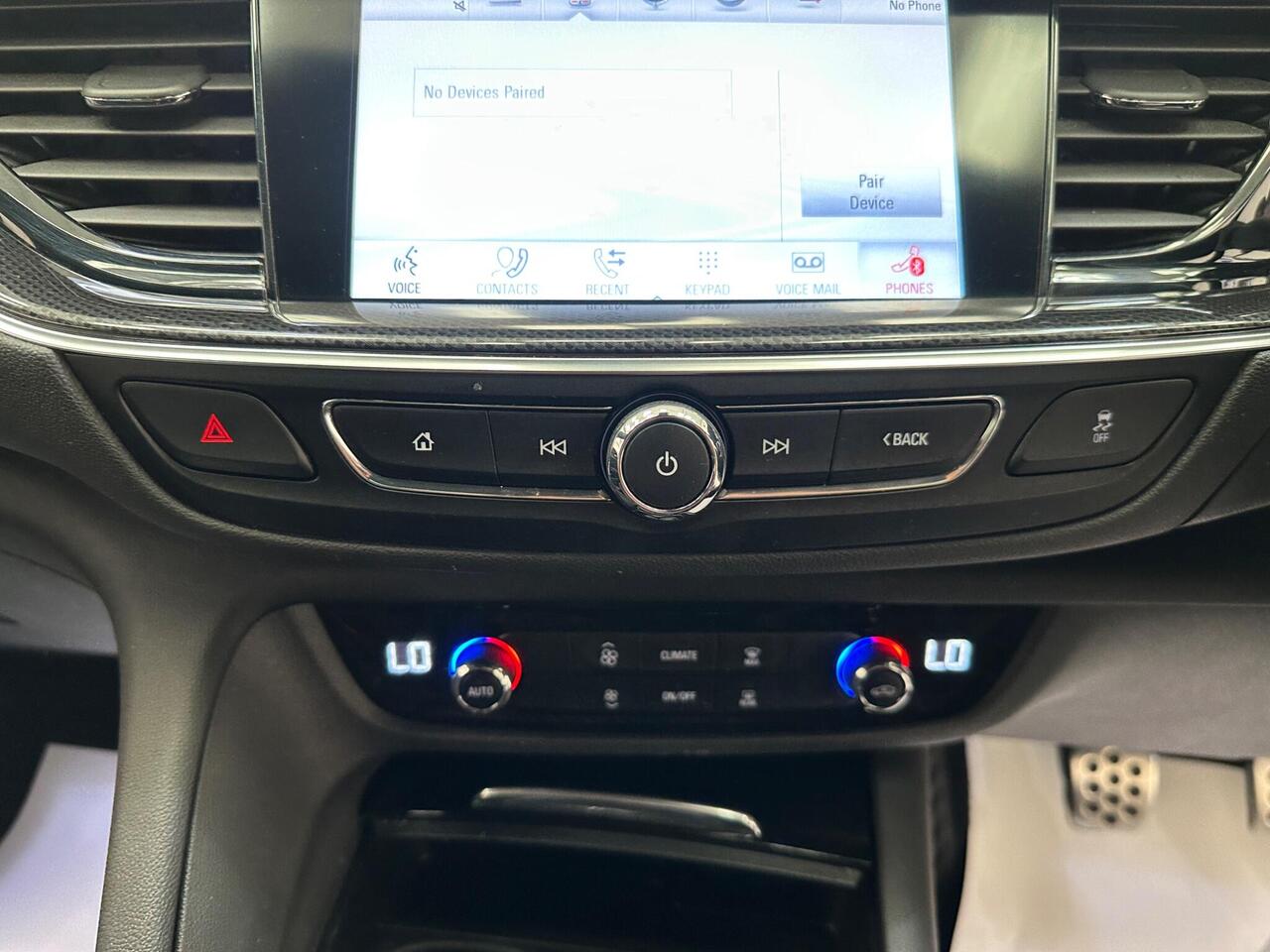 Vauxhall Insignia BG18OSM