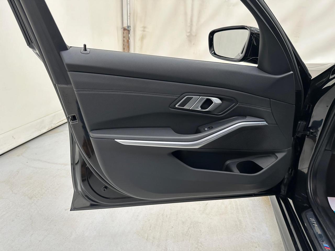 BMW 3 Series LL70OCR