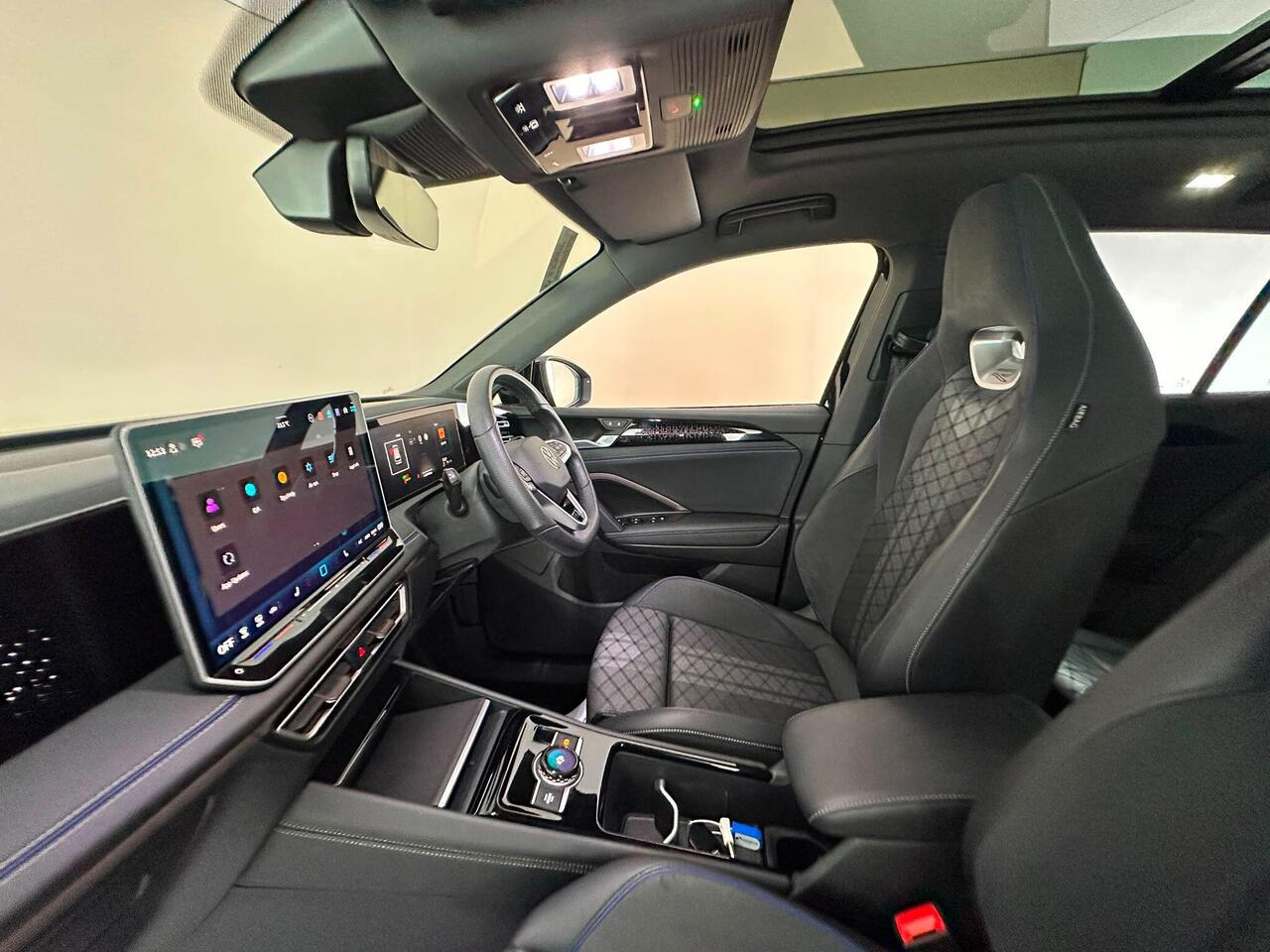 Volkswagen Tiguan KO74HFK