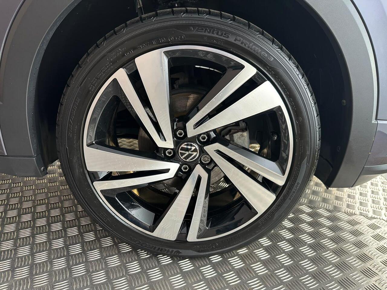 Volkswagen T-Cross AE73YJJ