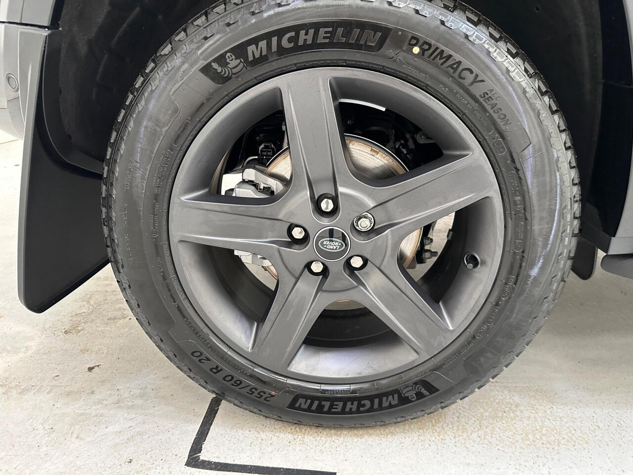 Land Rover Defender 90 HK25JCO
