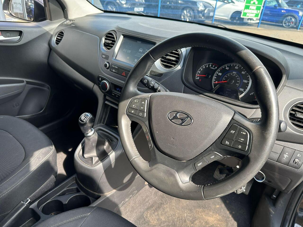 Hyundai i10 GK69HTZ