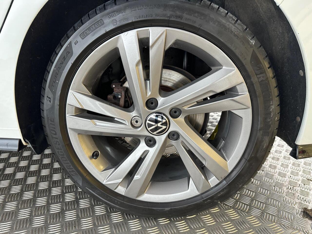 Volkswagen Golf VK23WGN