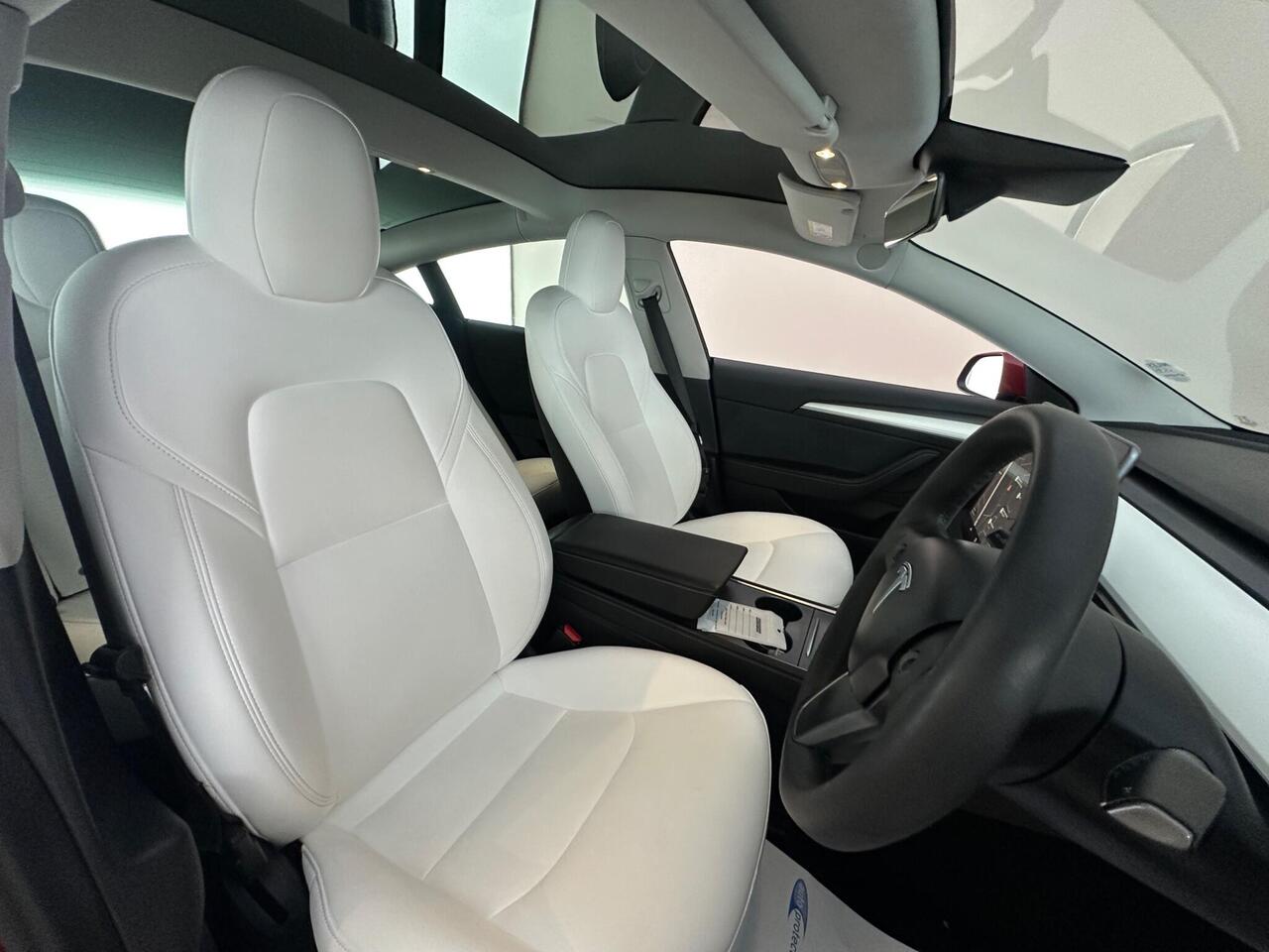 Tesla Model 3 LF71VTK