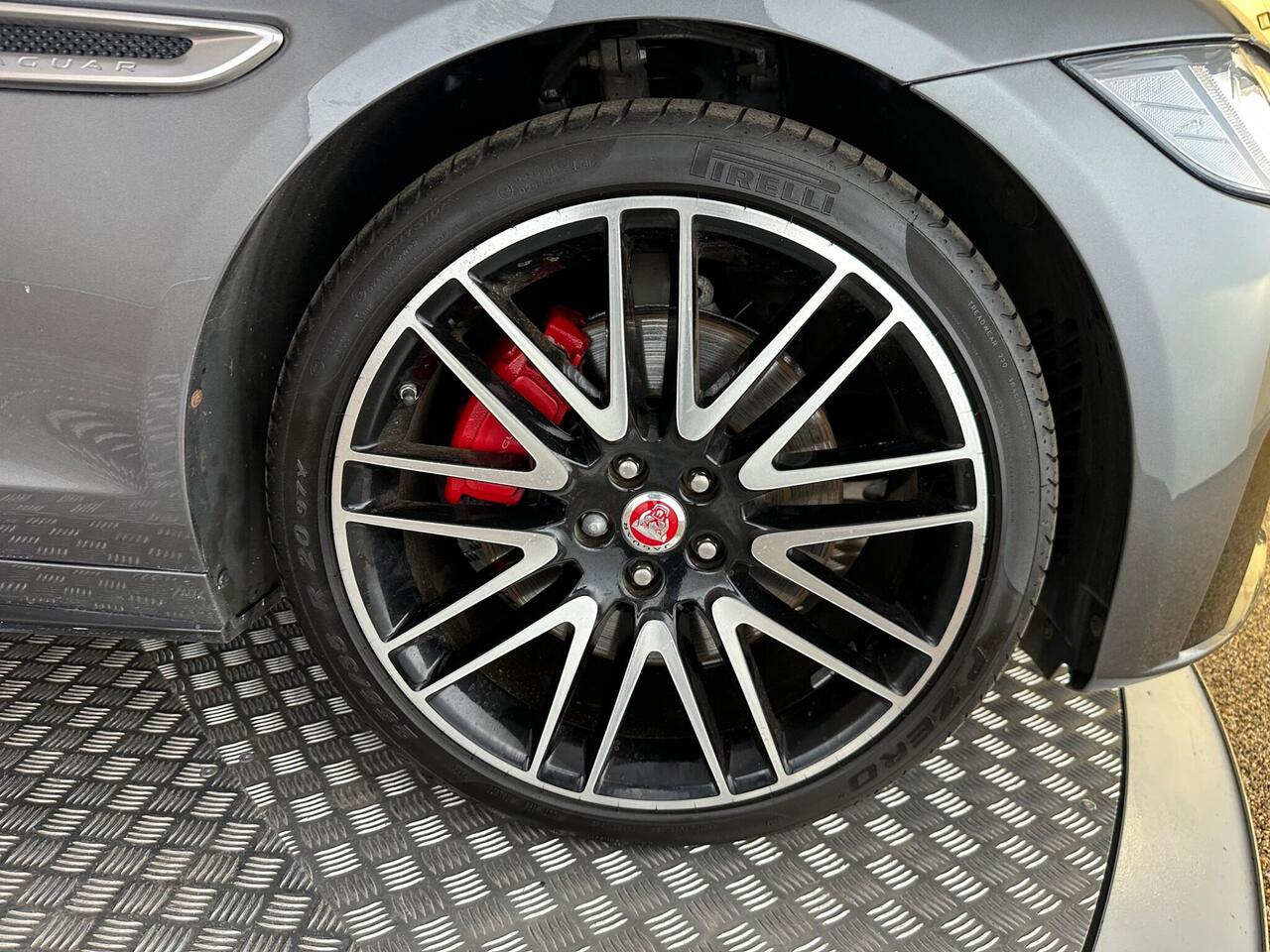 Jaguar XF OV18XCZ