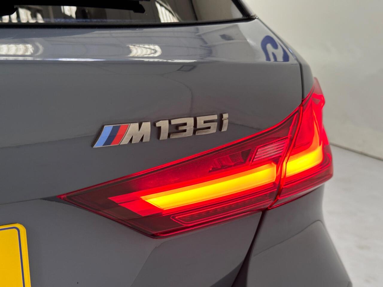 BMW 1 Series KR22XNT