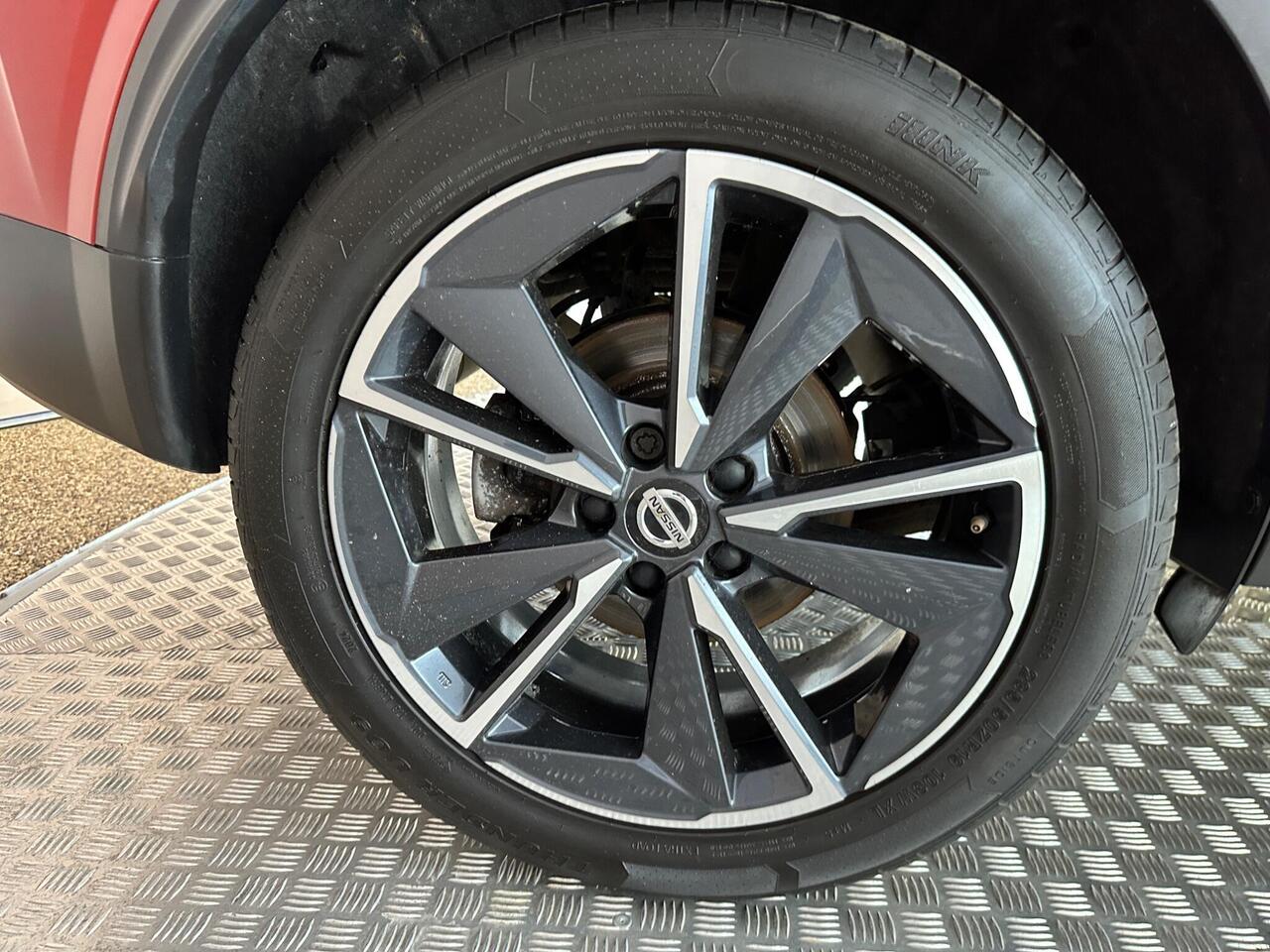 Nissan Qashqai AE22ZFL