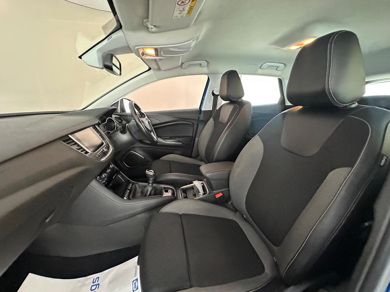 Vauxhall Grandland X LS69BKJ