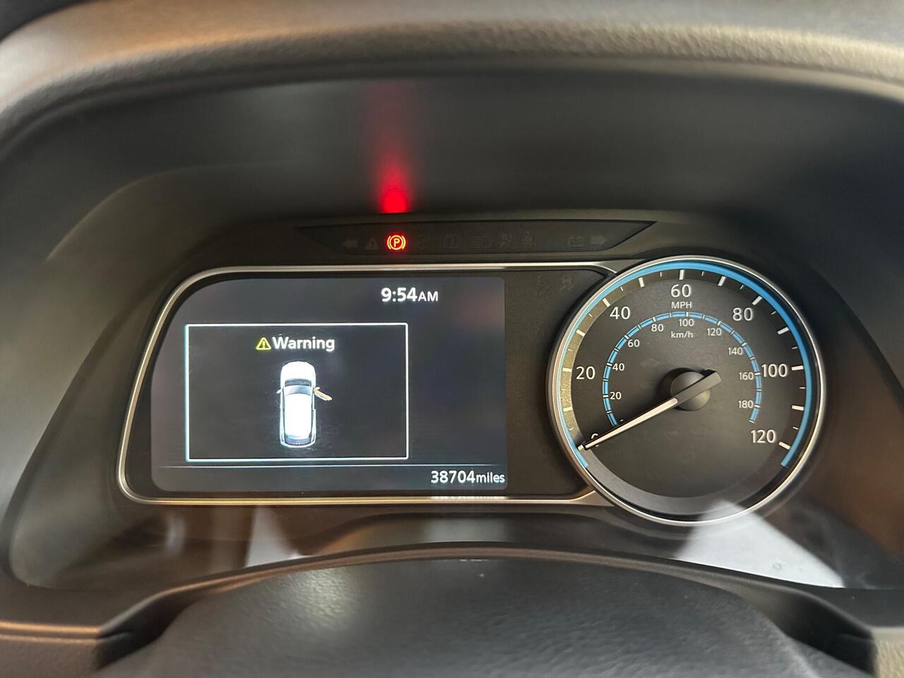 Nissan Leaf VN70YLU