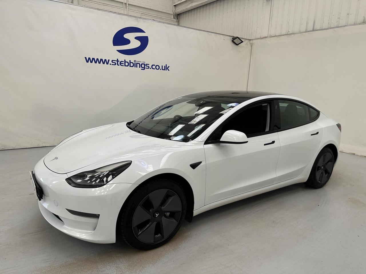 Tesla Model 3 YH21MYD