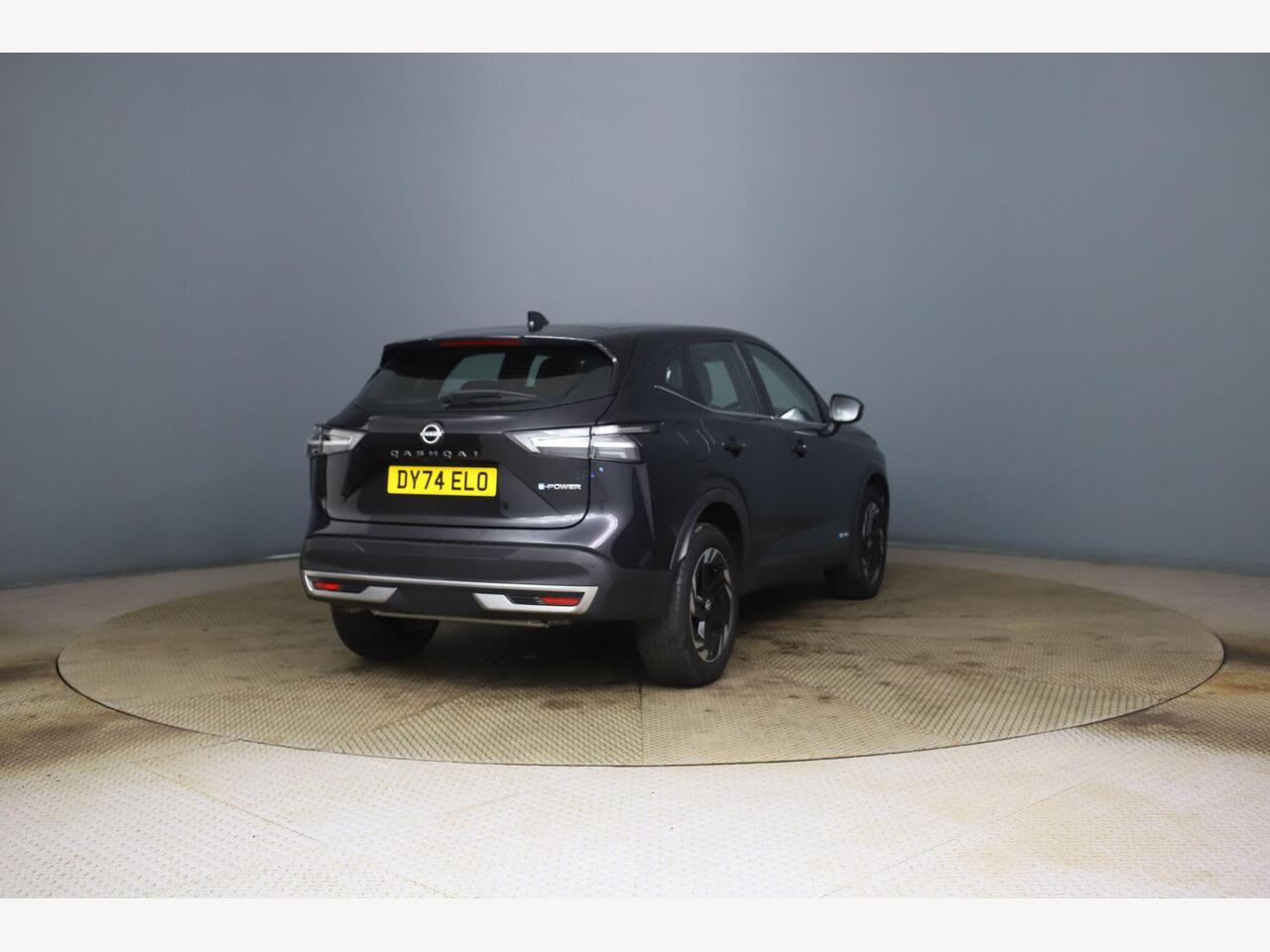 Nissan Qashqai DY74ELO