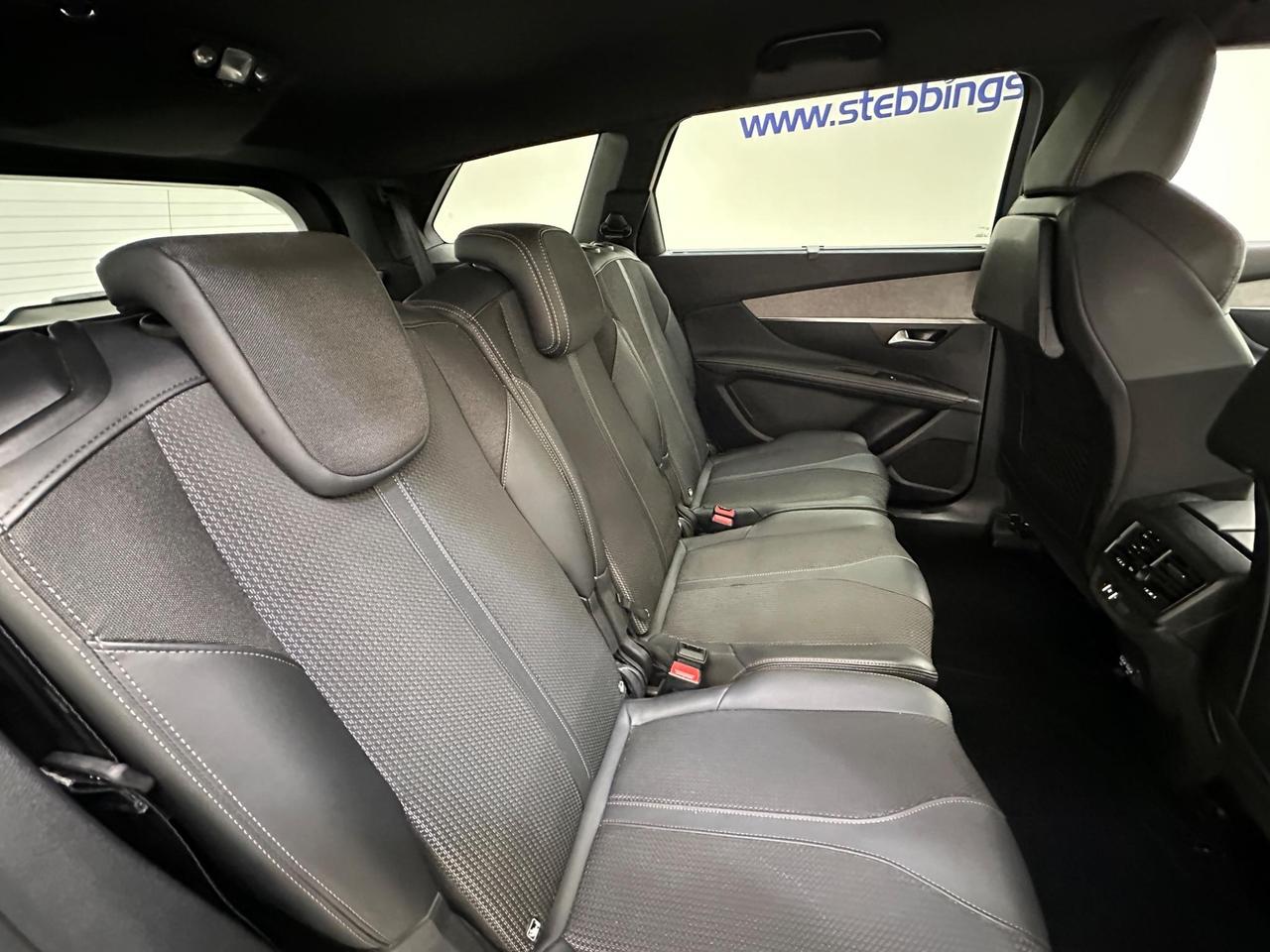 Peugeot 5008 SB71YGH