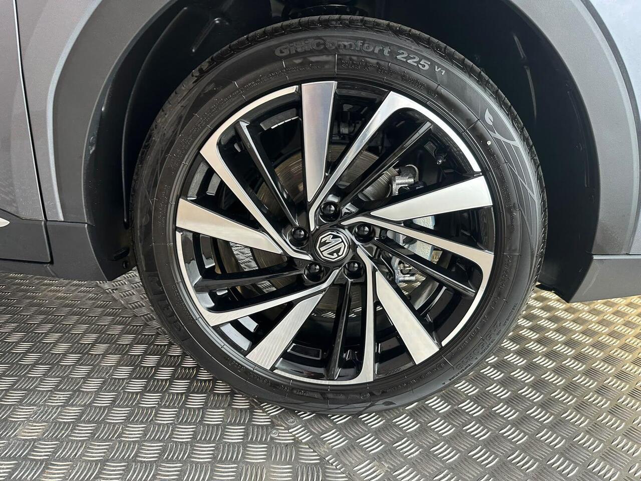 MG MG ZS CF75NZV