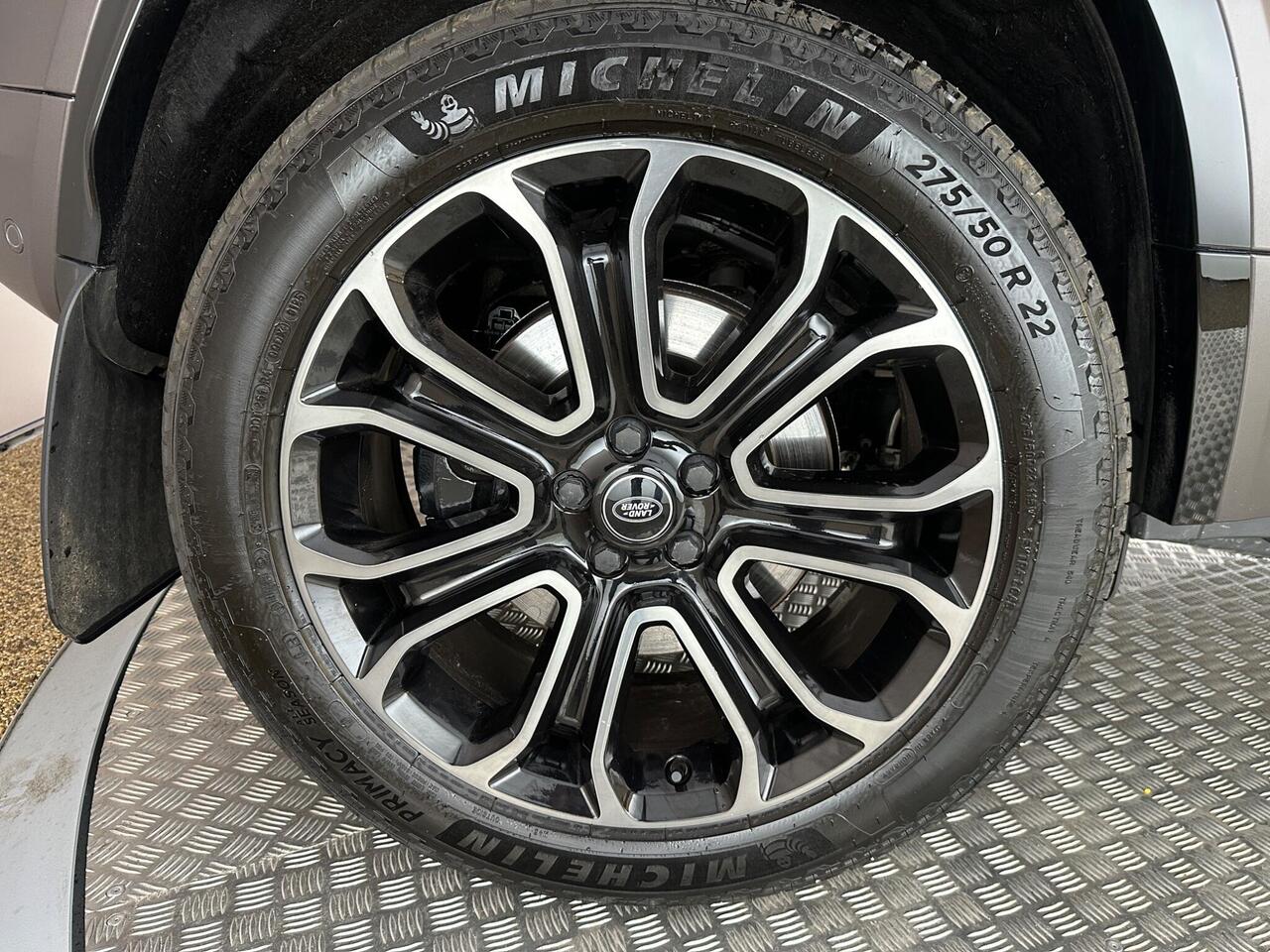 Land Rover Defender 110 FY25UTL