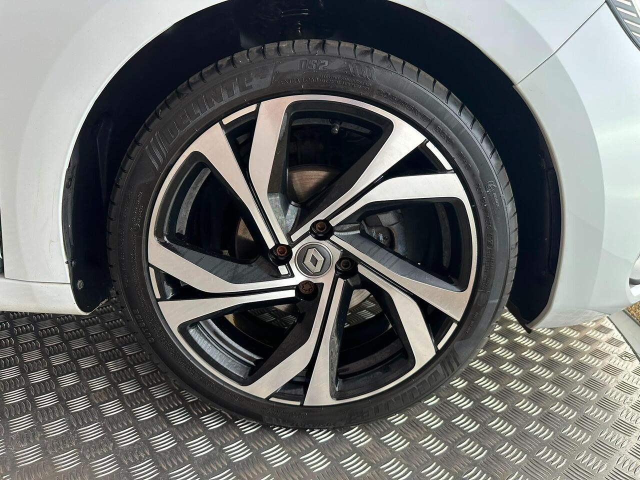 Renault Clio CA69XCC