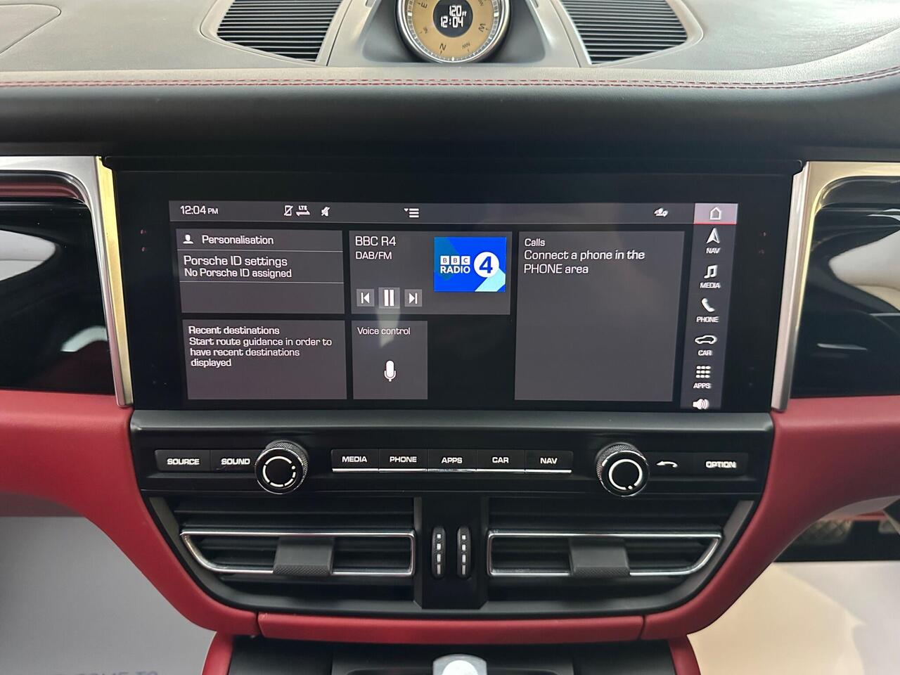 Porsche Macan AO20ZJJ