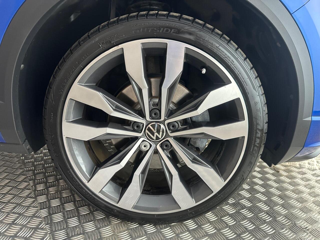 Volkswagen T-Roc VE71FXT