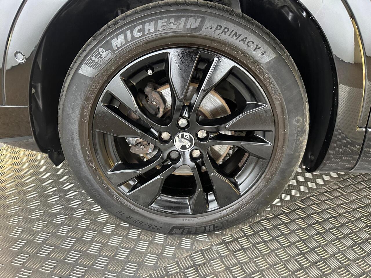 Vauxhall Grandland SH23FBJ