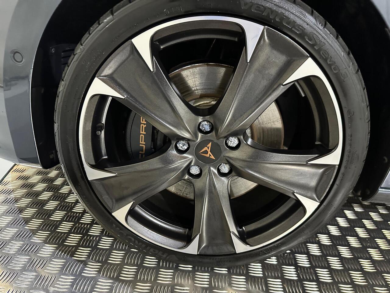 CUPRA Leon BP23JPY