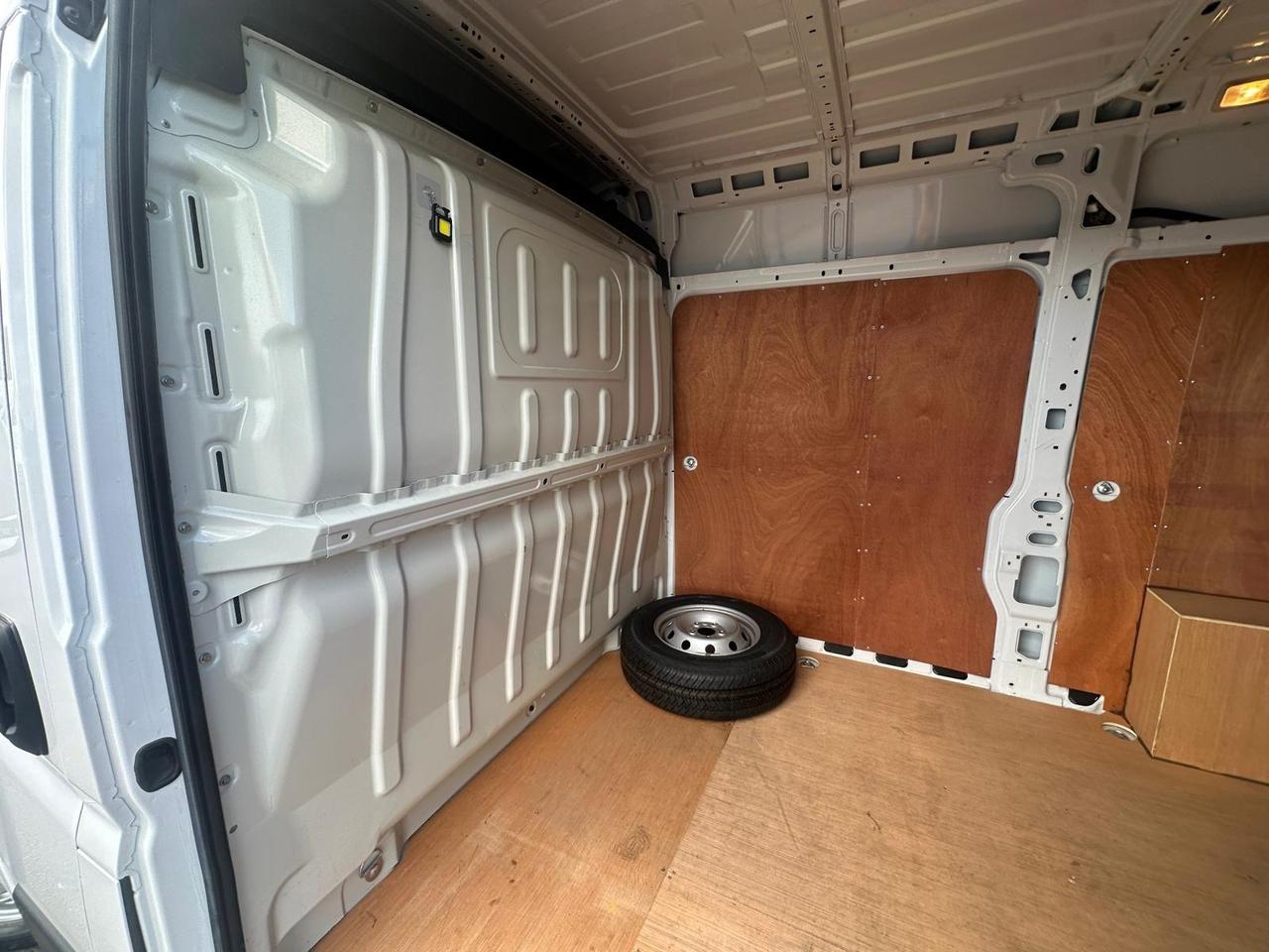 Vauxhall Movano DS23XNU