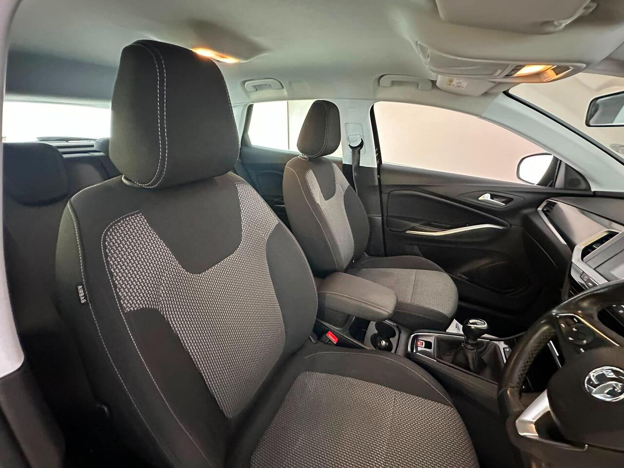 Vauxhall Grandland HG22DXJ