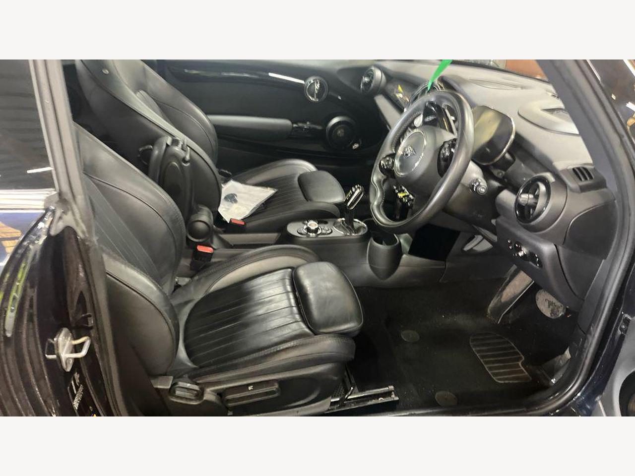 MINI Electric Hatch YG20SXZ