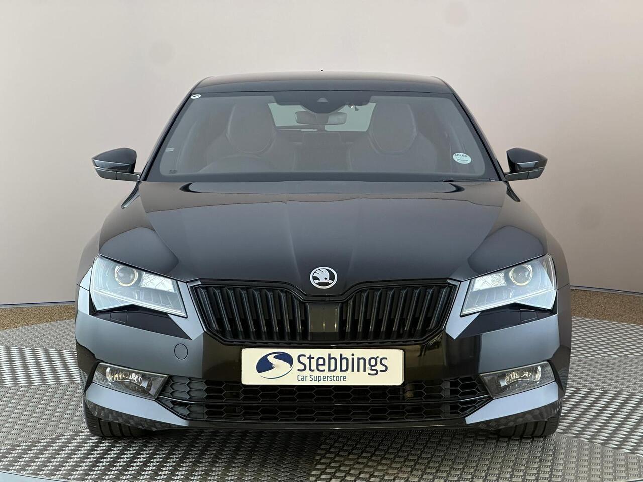 Skoda Superb AX17GDE