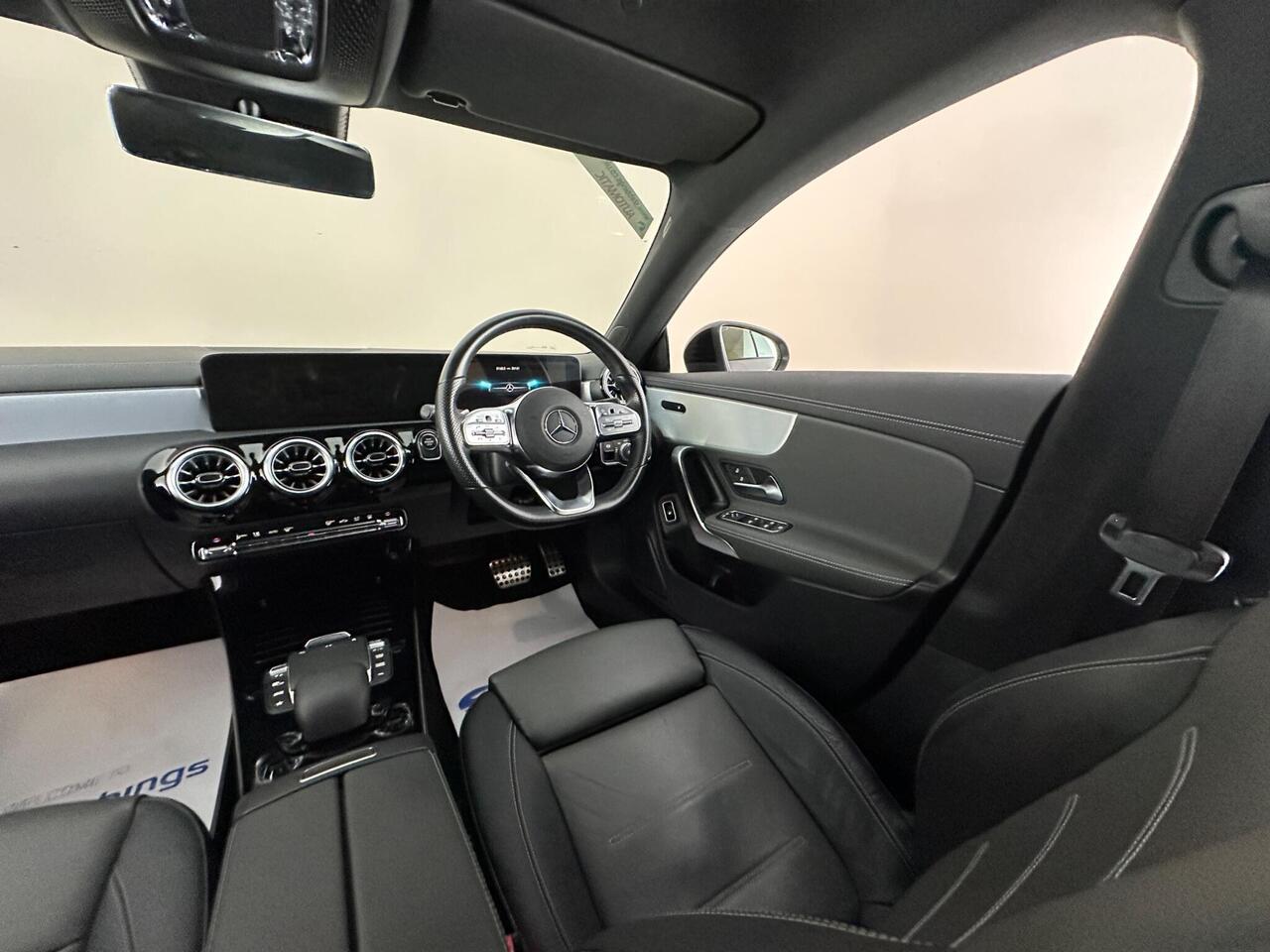 Mercedes-Benz CLA OV72KXF