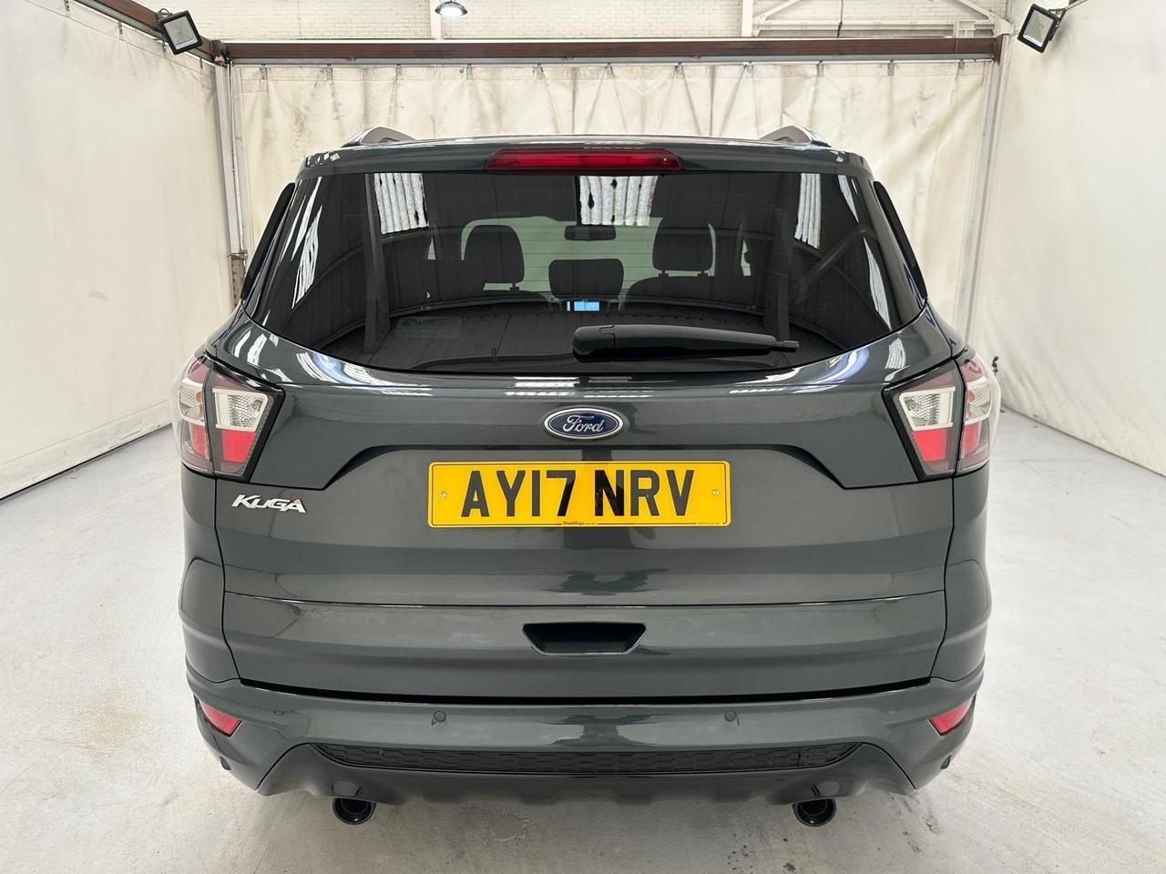 Ford Kuga AY17NRV