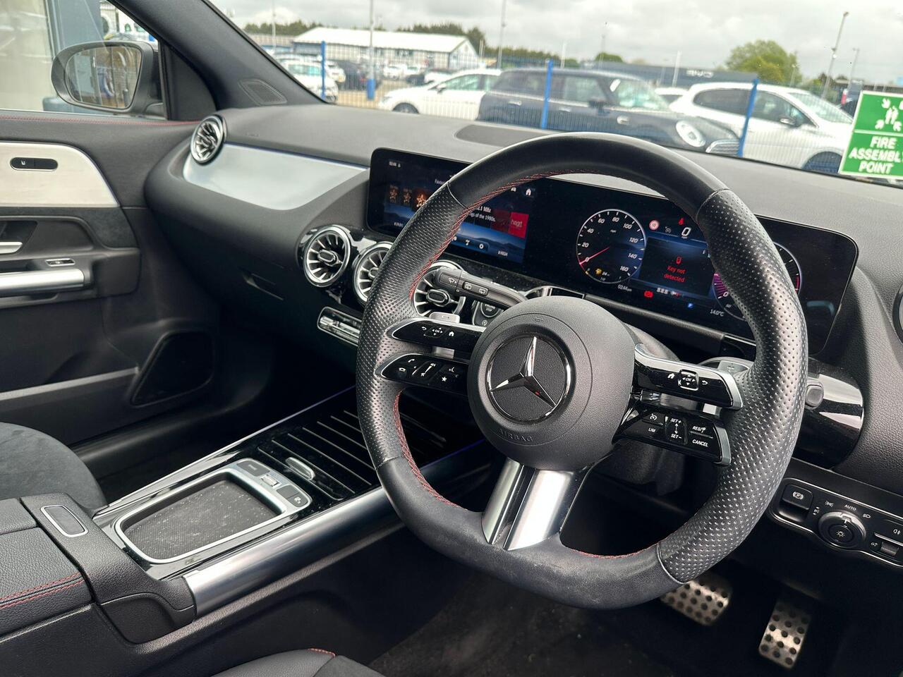 Mercedes-Benz GLA KN73PZS