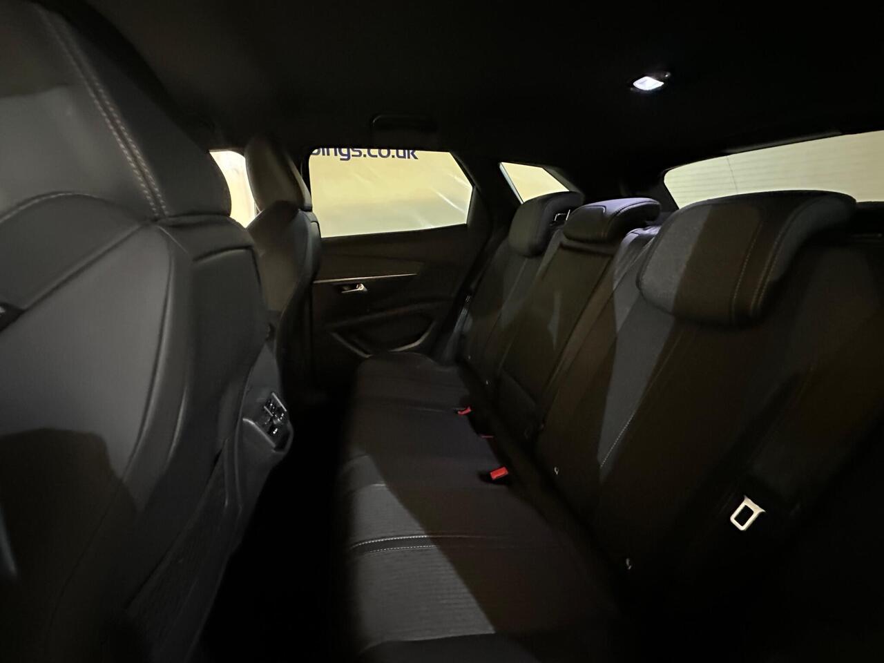 Peugeot 3008 AV17NKP