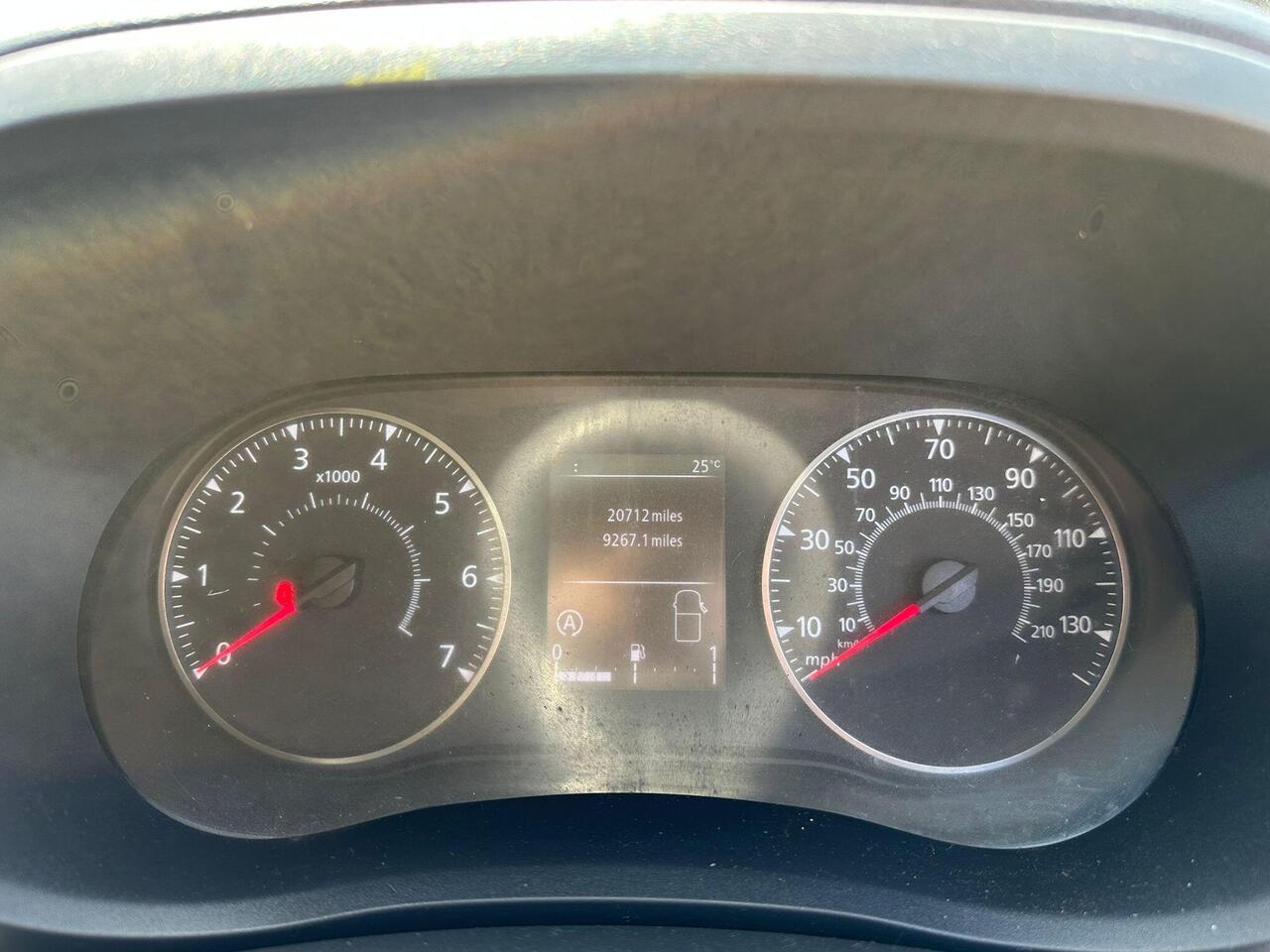 Nissan NV400 NX21HRO