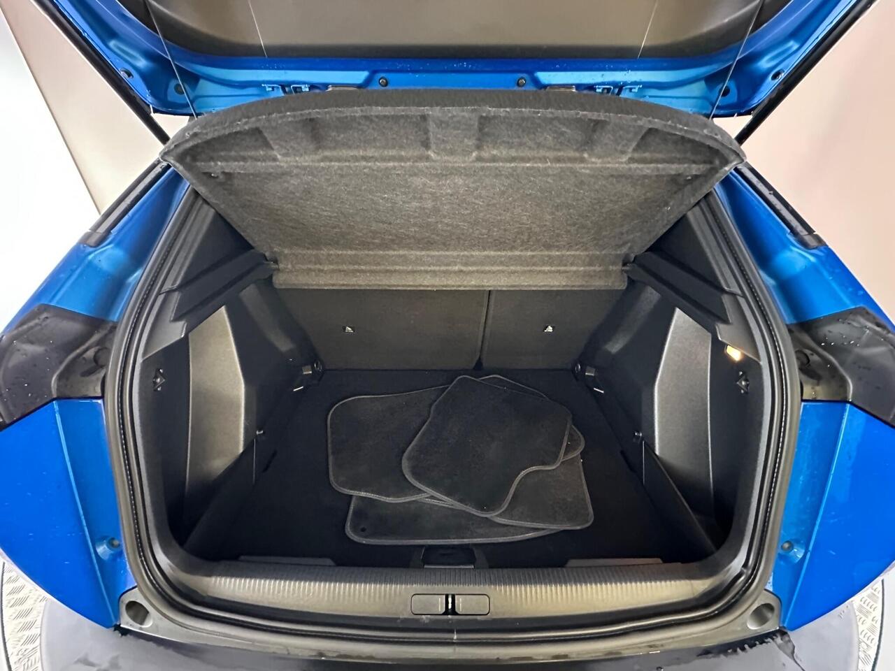 Peugeot 2008 KW72VUU