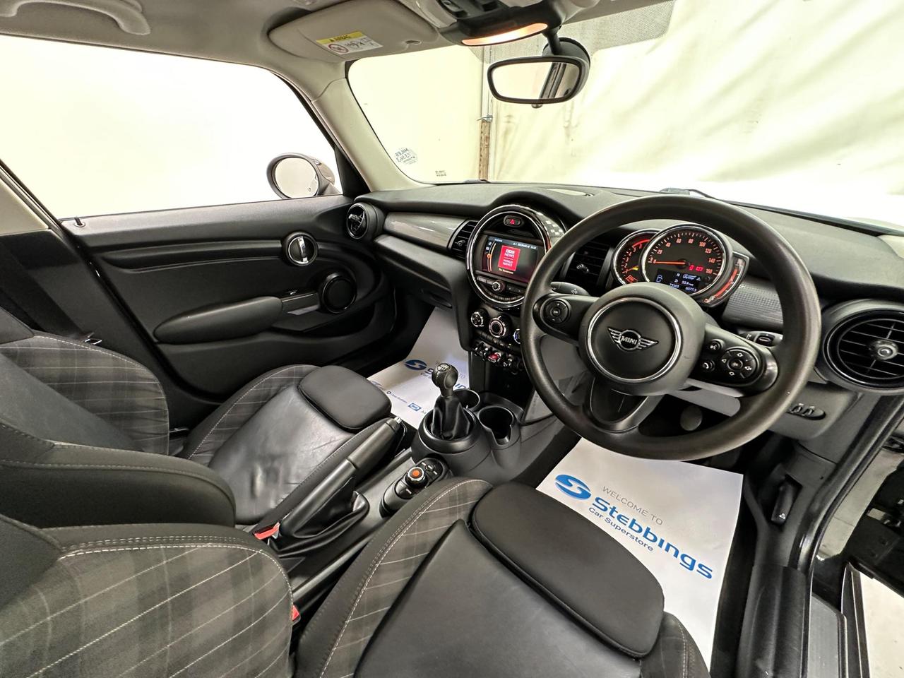 MINI Hatch ND68SXJ