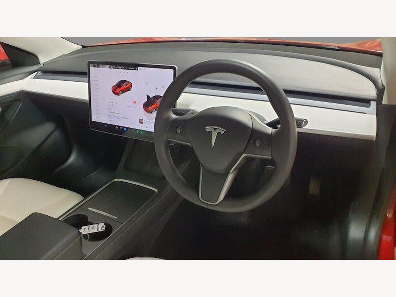 Tesla Model 3 MM72ODG