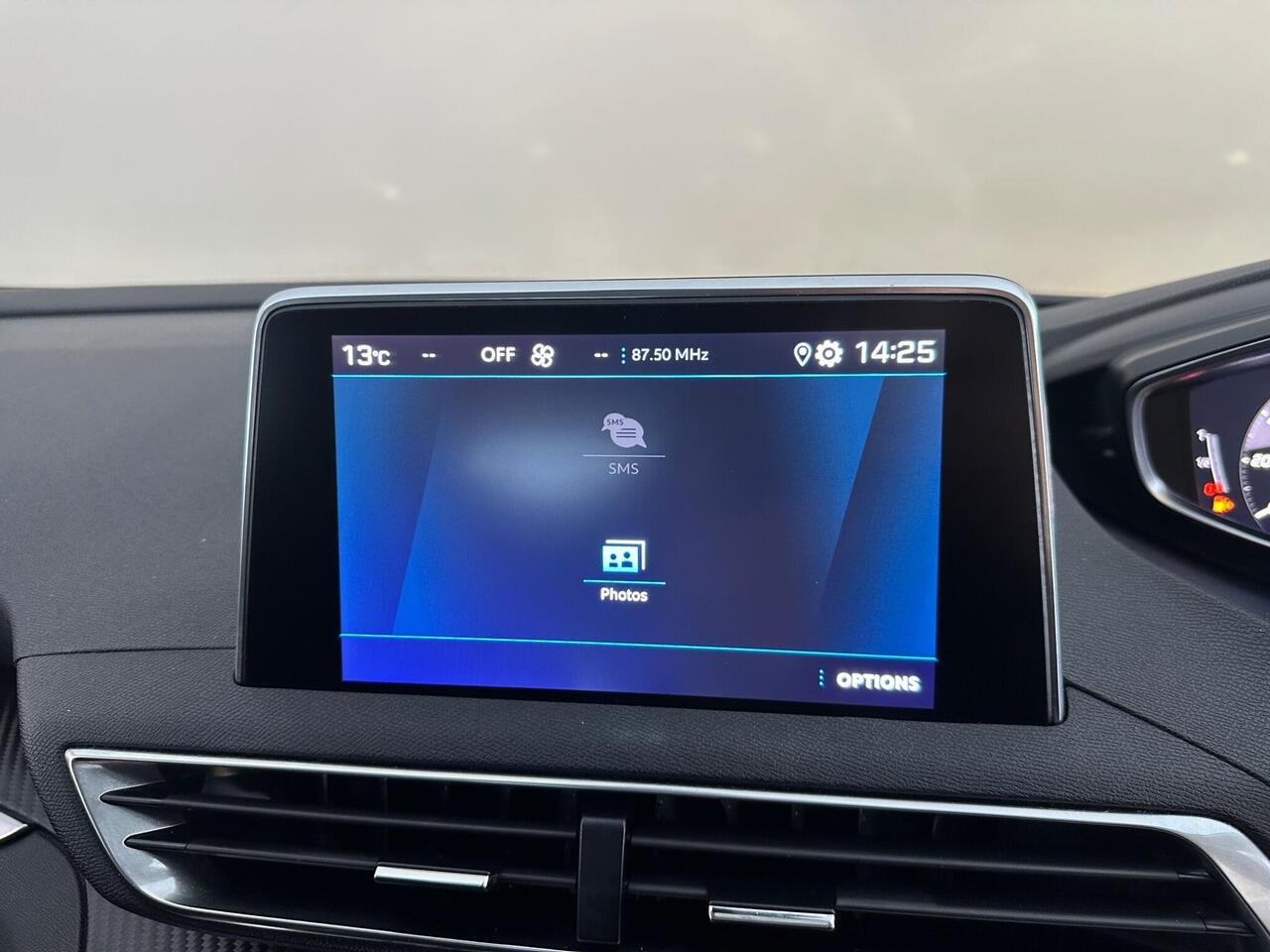 Peugeot 3008 YB72LHJ