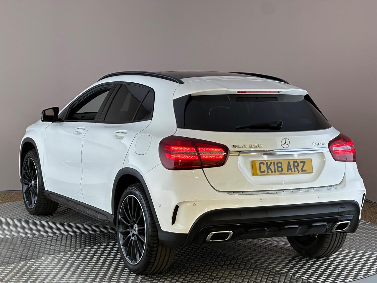 Mercedes-Benz GLA CK18ARZ