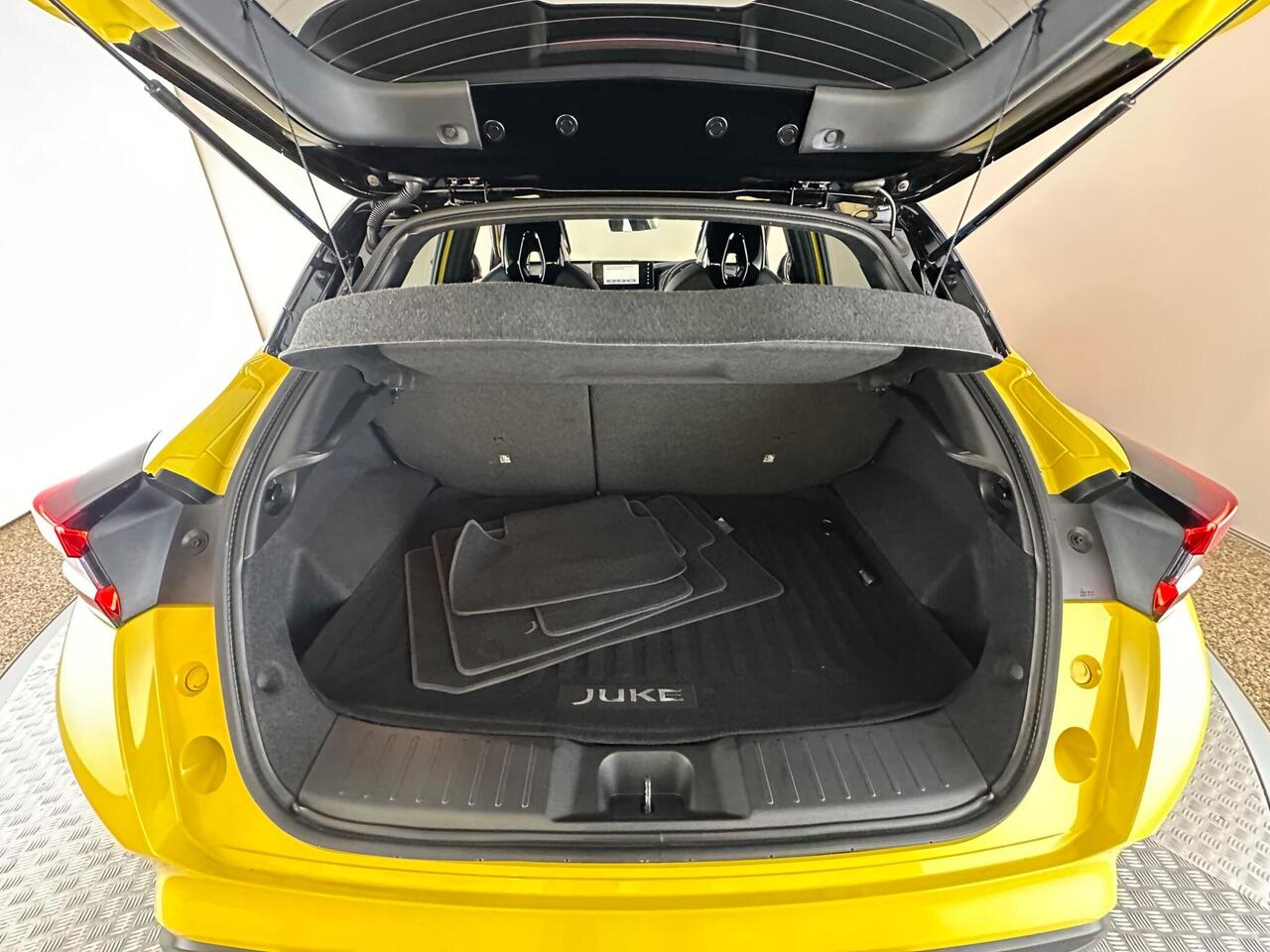 Nissan Juke LE74FDZ