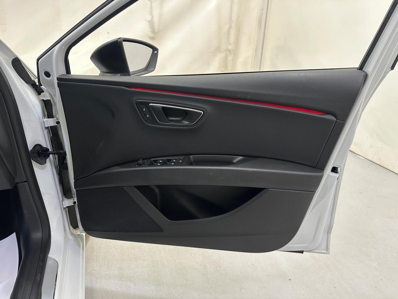 SEAT Leon YA69LHE