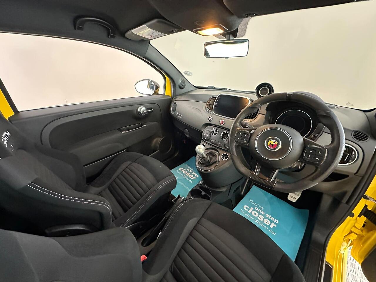 Abarth 595 HJ69ZRR