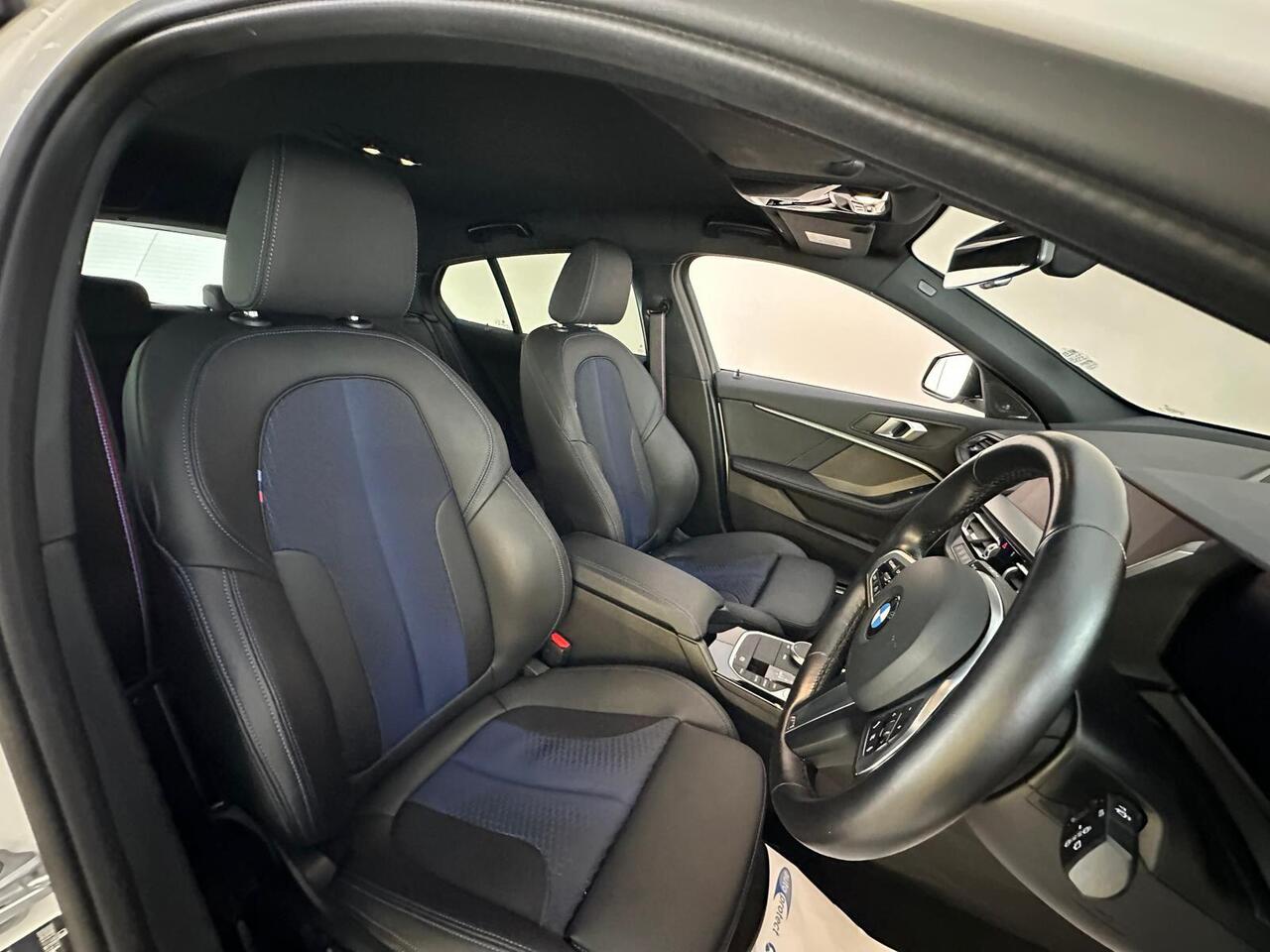 BMW 1 Series AY73LHJ