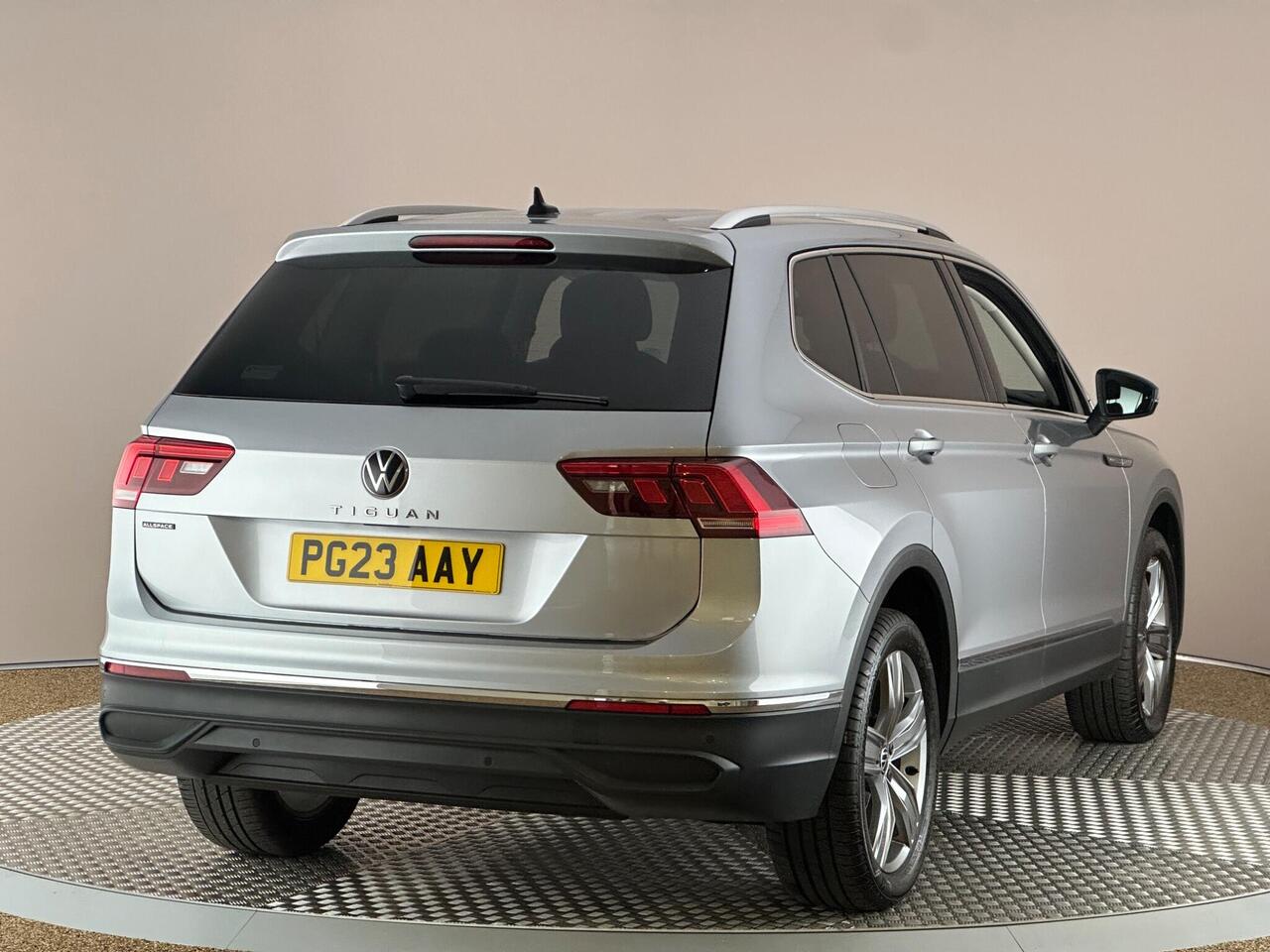Volkswagen Tiguan Allspace PG23AAY