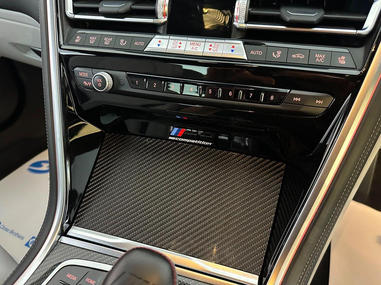 BMW M8 EF72XJA