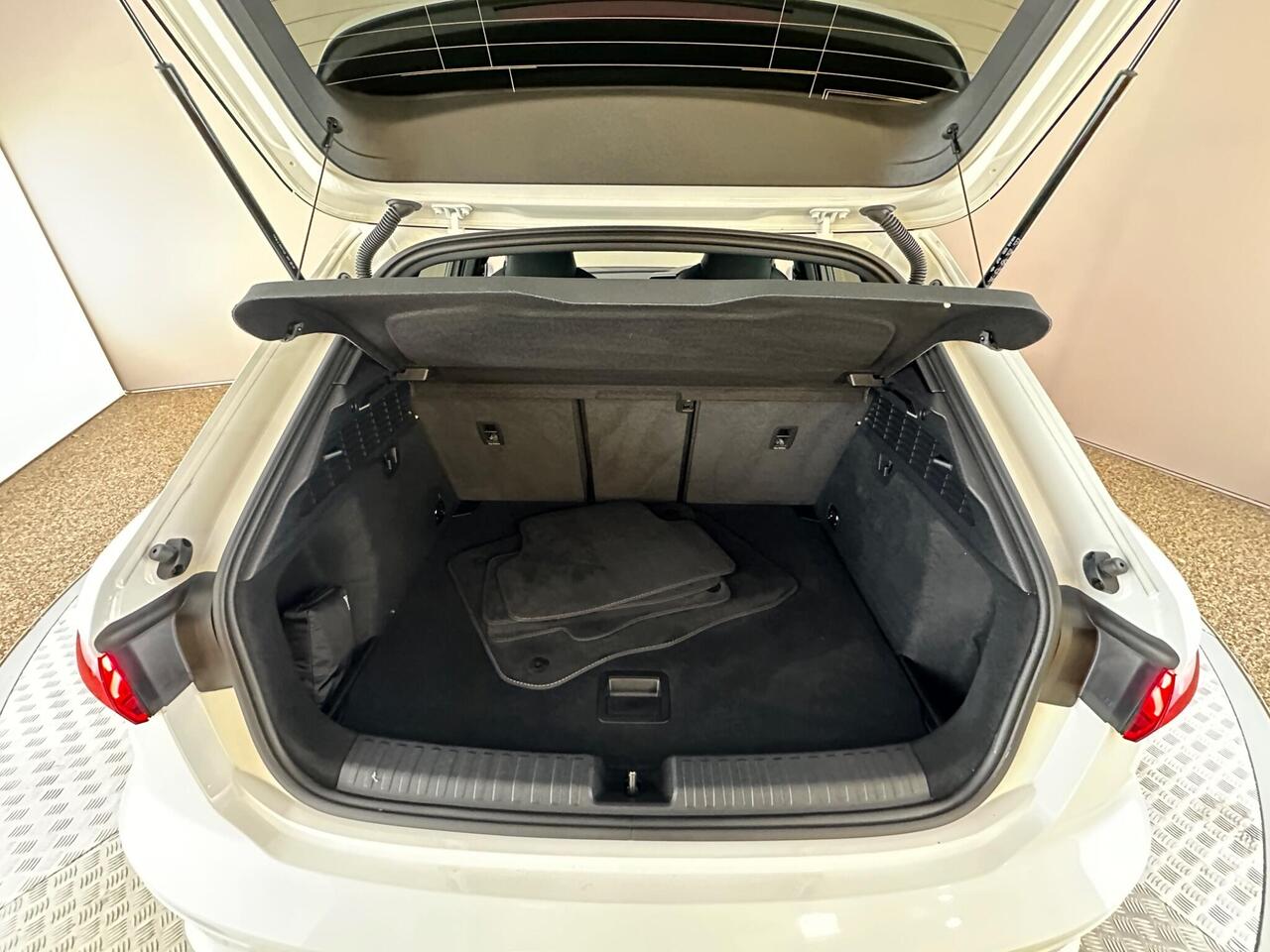 Audi A3 LS23UCV