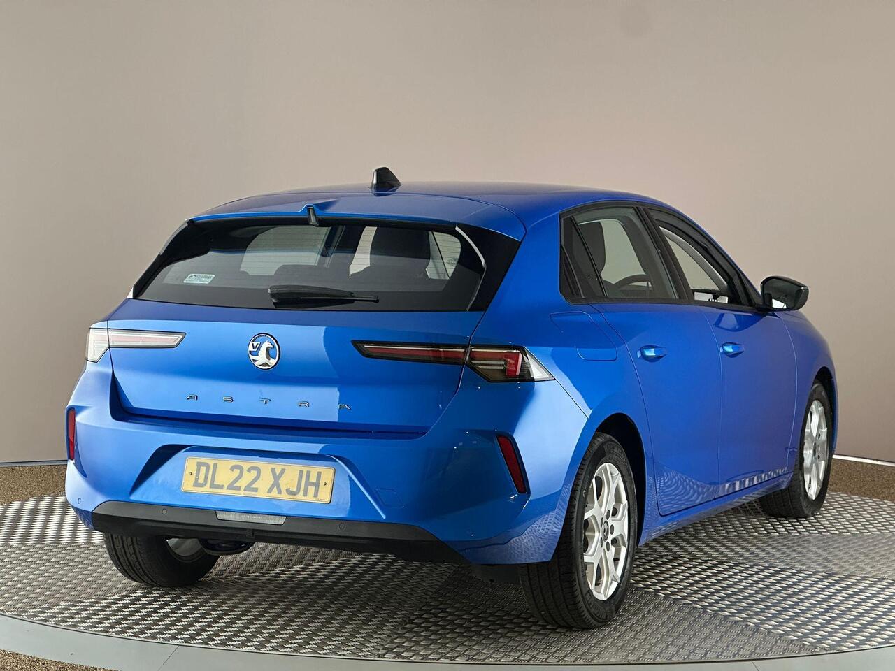 Vauxhall Astra DL22XJH