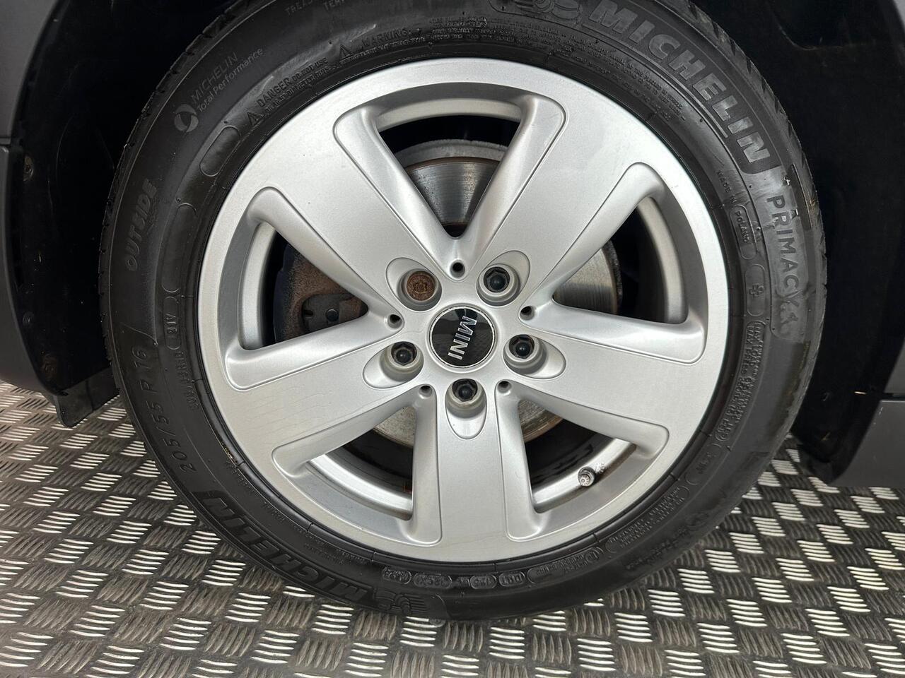 MINI Clubman KX16FVY