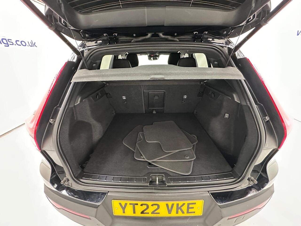 Volvo XC40 YT22VKE